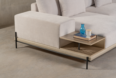 ZURI Corner Seater